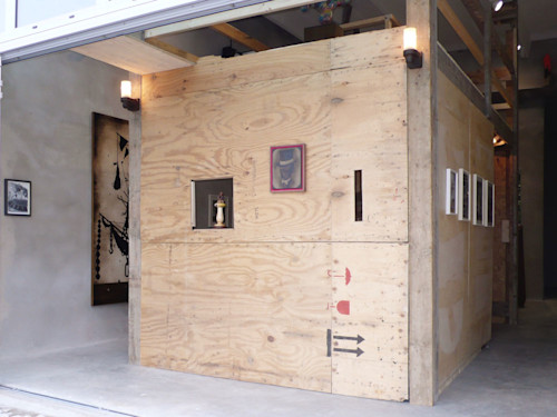 Thorsten Passfeld, house installation in Totholz. 