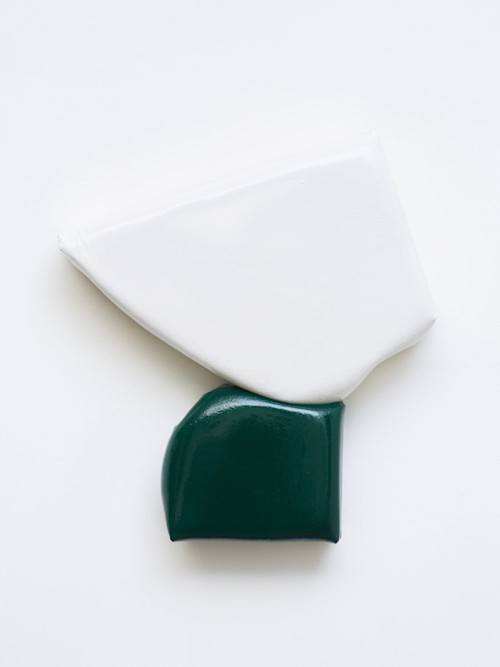 Justin Adian, Rest Stop, 2018. Oil enamel on ester foam and canvas. 20 x 20 in, 51 x 51 cm