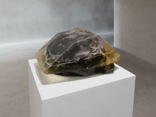 Lionel Maunz, Untitled, 2013. Polyurethane resin, epoxy resin, epoxy clay, 7.5 x 13 x 18 in, 19 x 33 x 46 cm