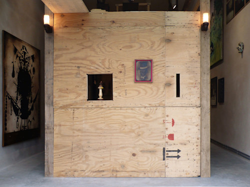 Thorsten Passfeld, house installation in Totholz. 