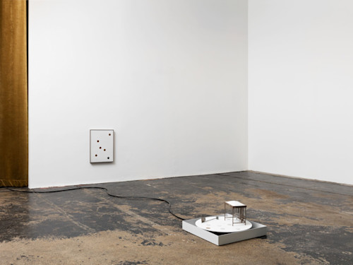 Jesse Stecklow, Bus Stop Stage Noises Off!, 2016. Powdercoated aluminum, motor, timer, model bus stop, wire, Carbograph 5 Air Sampler