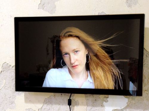 Britta Thie, Having a Coke w U, 2013. Digital Video, music by Ville Haimala, 16-9, sound, 02:21 min